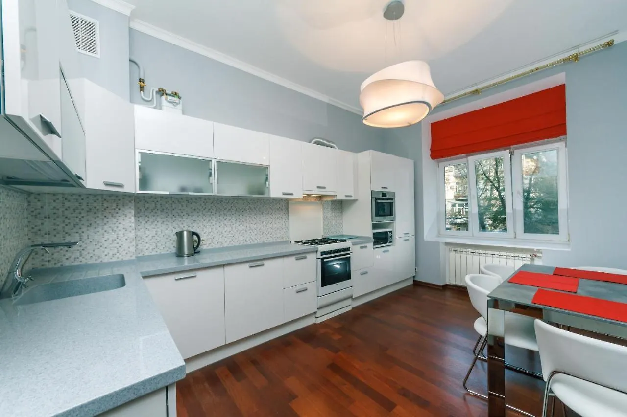 2Х Комнатная, Крещатик 23, Vip, Центр, Просторная, Тихая Kyiv Apartment