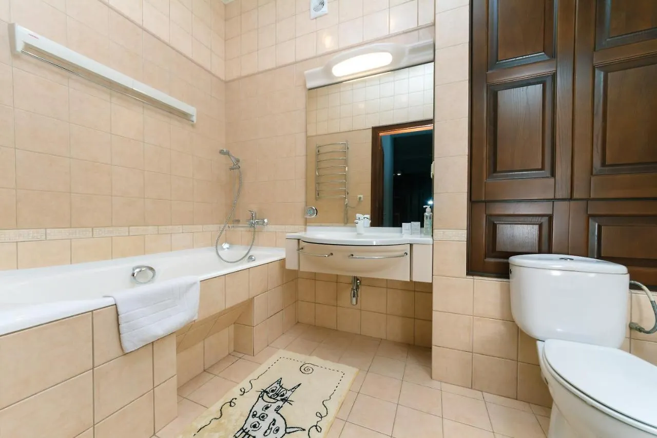 2Х Комнатная, Крещатик 23, Vip, Центр, Просторная, Тихая Kyiv Ukraine