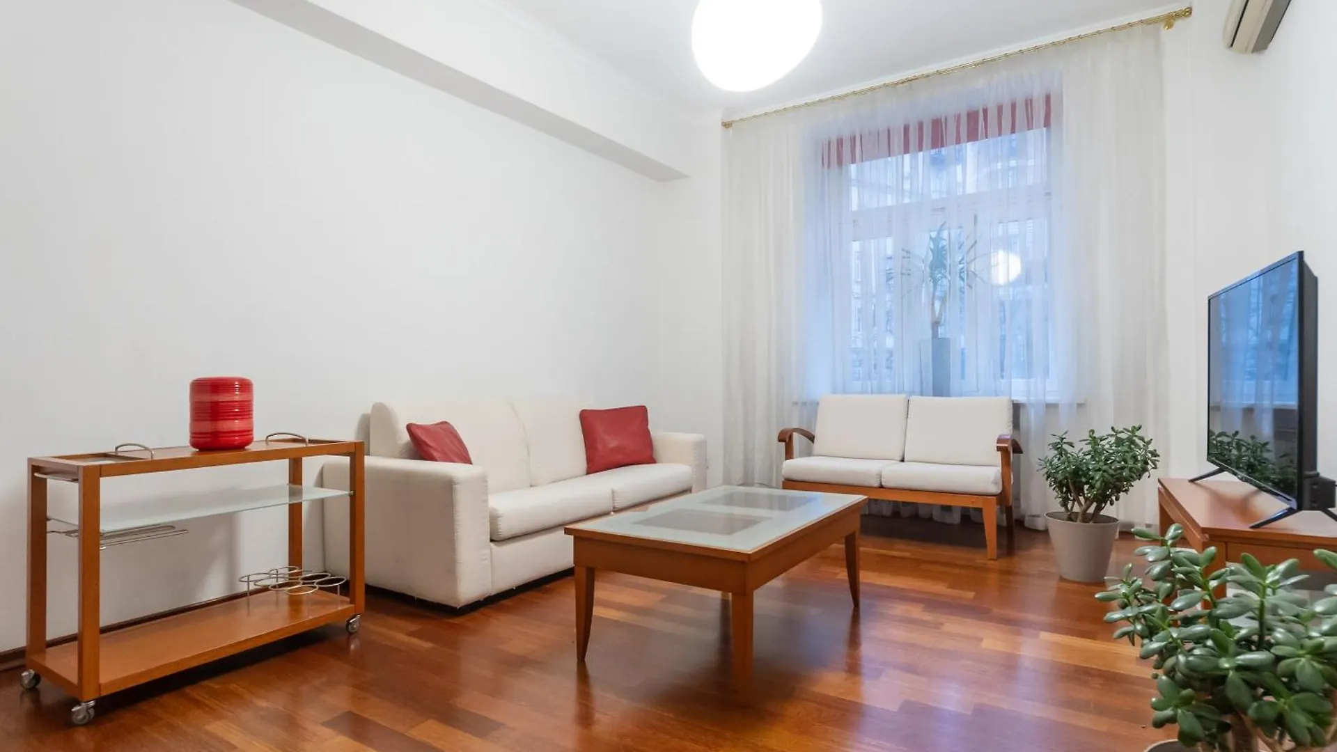 2Х Комнатная, Крещатик 23, Vip, Центр, Просторная, Тихая Kyiv Apartment