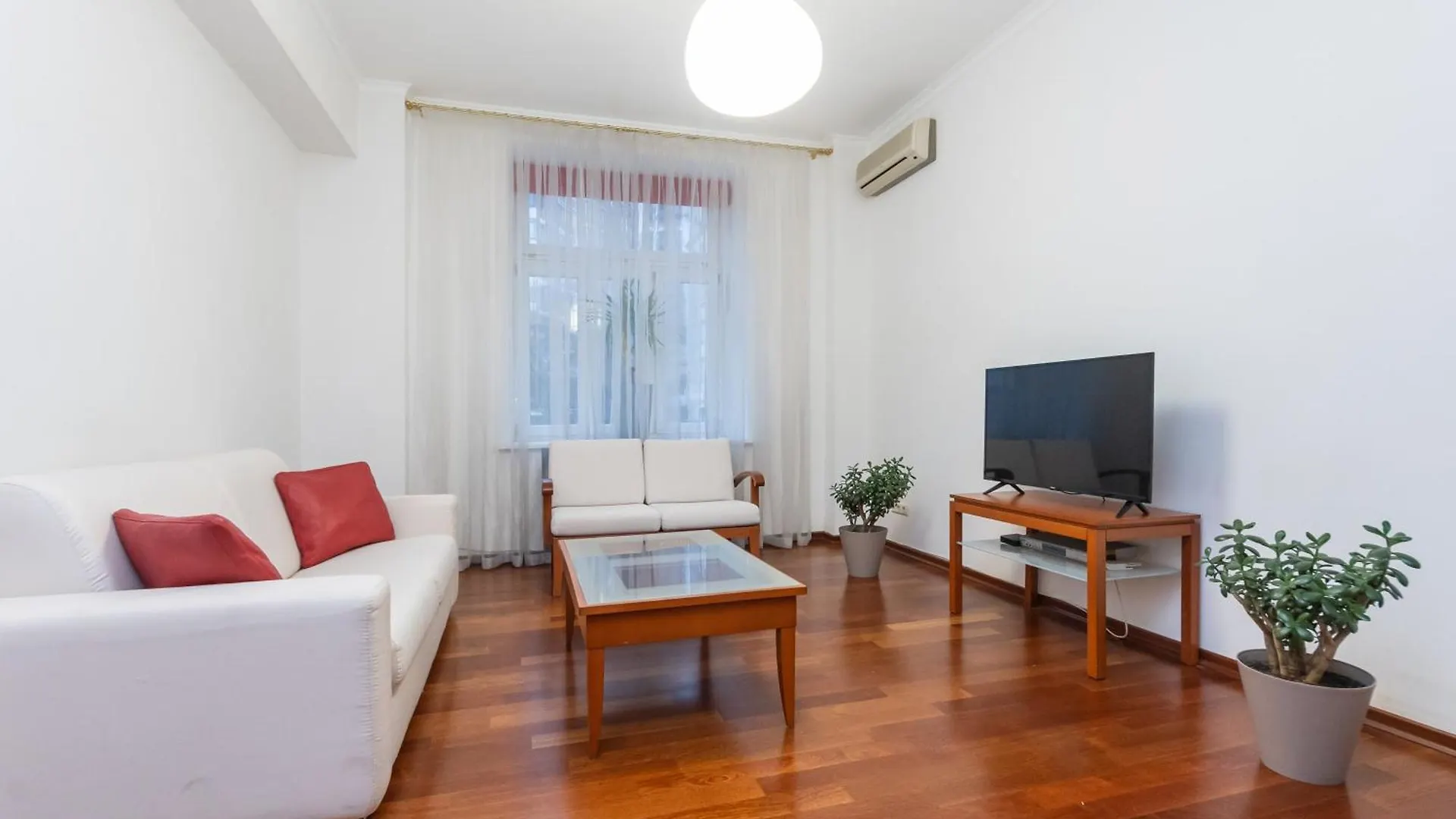 2Х Комнатная, Крещатик 23, Vip, Центр, Просторная, Тихая Kyiv Ukraine