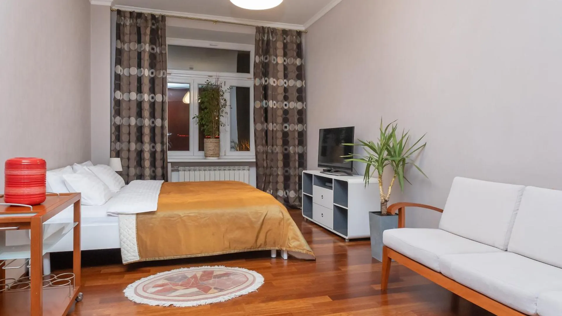 Appartamento 2Х Комнатная, Крещатик 23, Vip, Центр, Просторная, Тихая Kiev